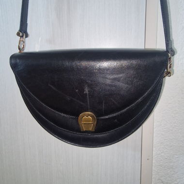 Etienne Aigner Vintage Leder-Umhängetasche Schwarz