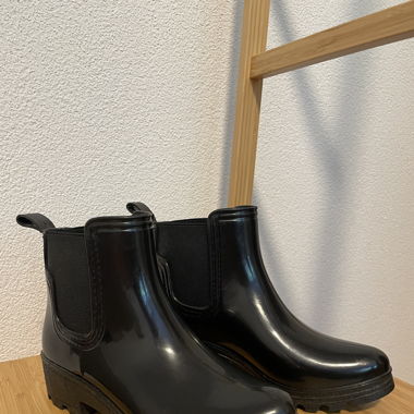 wasserfeste Gummistiefel