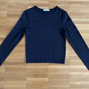 Schwarzes Longsleeve Stradivarius
