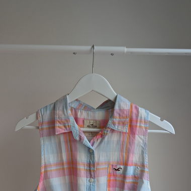Chemise sans manches à carreaux