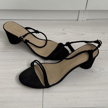 Sandales