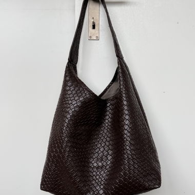 Braune Schultertasche mit Innentasche