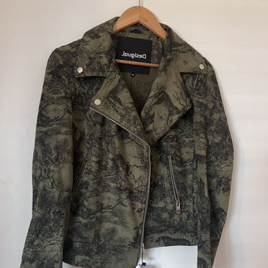 Perfecto veste Desigual