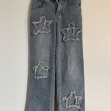 Jeans A Gamba Dritta Strappati A Forma Di Stella