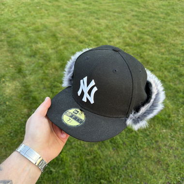 Casquette NY New Era avec fourrure – rare / style Japon
