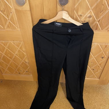 Pantaloni in tessuto neri di Pull&Bear