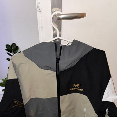 Arc'teryx Windbreaker