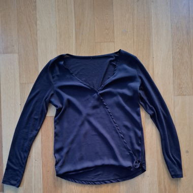 Bluse schwarz in Wickeloptik