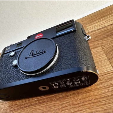 Leica M240