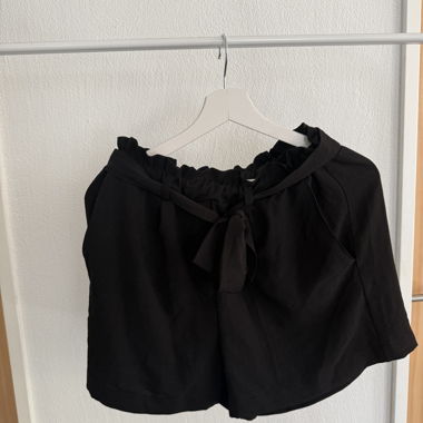 Shorts black