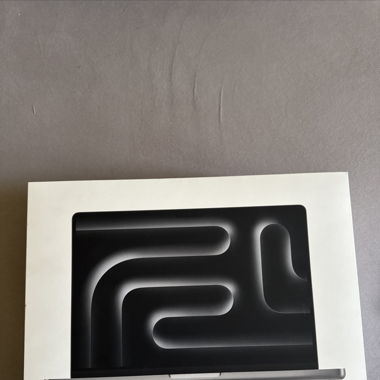 MacBook Pro M3 14"