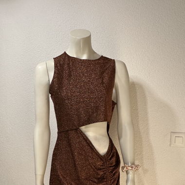Glitzerndes Cut-Out-Kleid in Kupferbraun