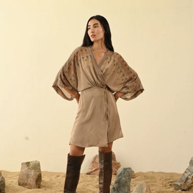 Robe portefeuille en kimono en soie (yoga, durable, éco)