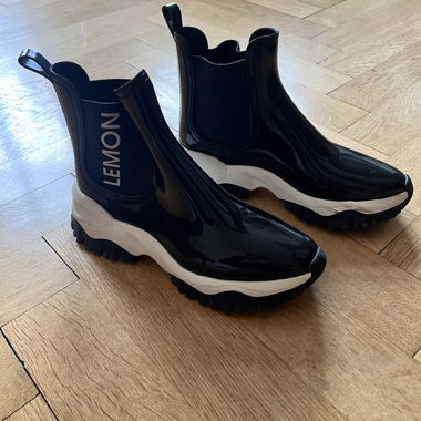 Lemon Jelly Rainboots