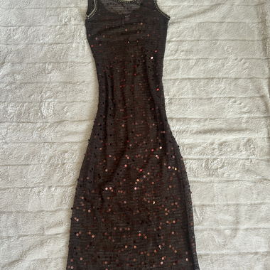 Abito con paillettes marrone 