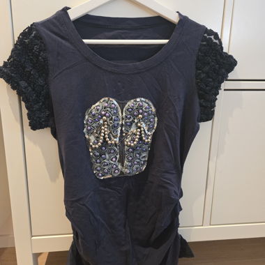 Decorative T-Shirt with Appliqué