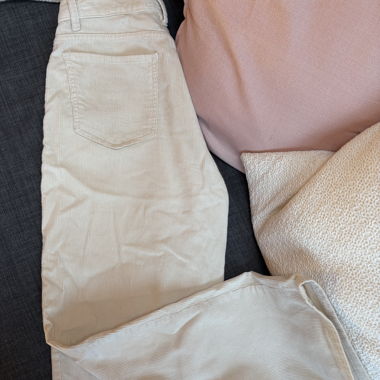 Pantaloni beige in velluto a coste Urban Classics wideleg