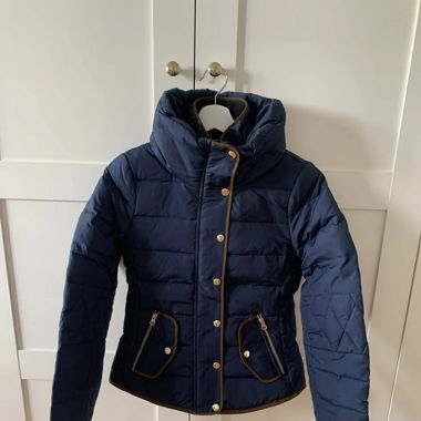 Kurze Winterjacke