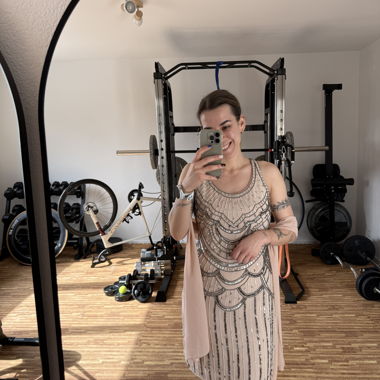 Rosa Beiges Paillettenkleid im Art-Déco-Stil