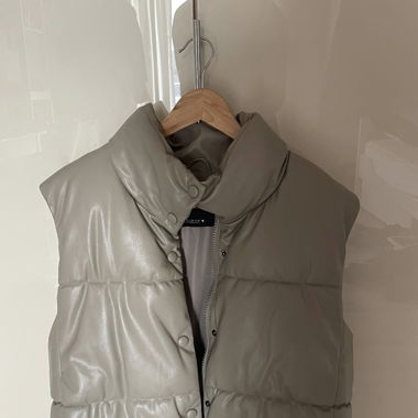 Zara Veste