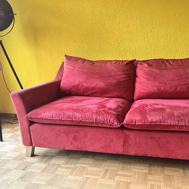 Rotes Sofa