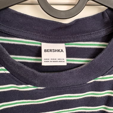 T-shirt a righe Bershka