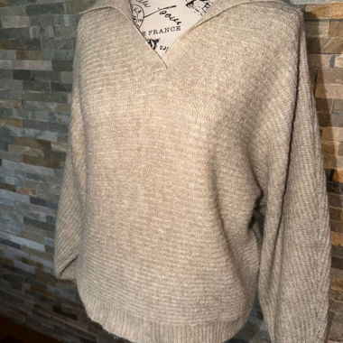 Pull en maille beige, taille M