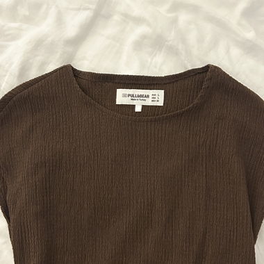 T-shirt marron texturé