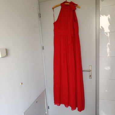 Rotes Abendkleid