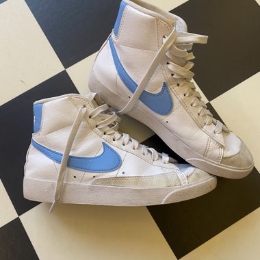 Nike Blazer Mid 77