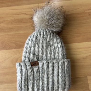 Bonnet en maille grise