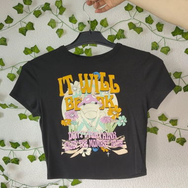 T-shirt Bershka con stampa di rana