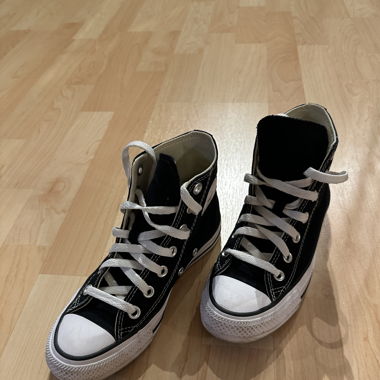 Converse "Chuck Taylor All Star" in hoch