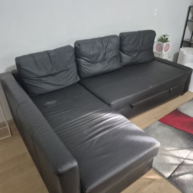 Schwarzes Sofa-Bett mit L-Form