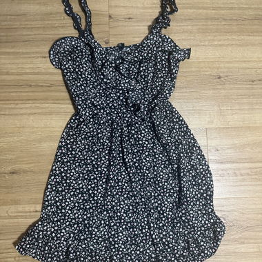 Schwarzes geblümtes Sommerkleid EUR 36