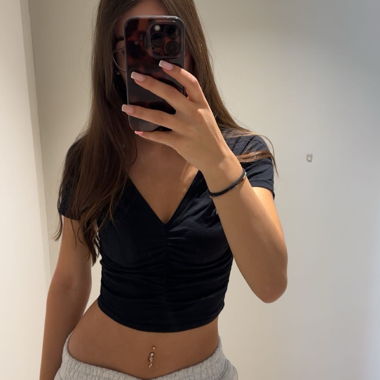 Schwarzes Wickel-Top