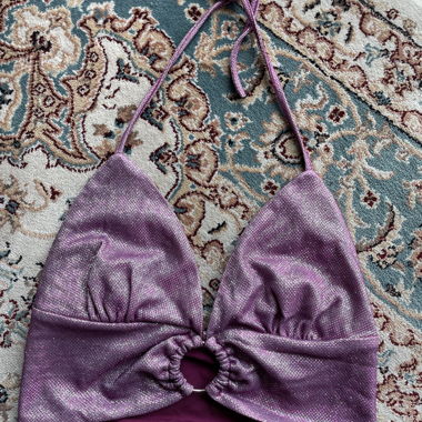 Top scintillante viola