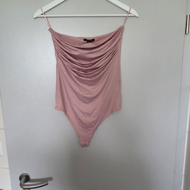 Ärmelloser Body in Rosa