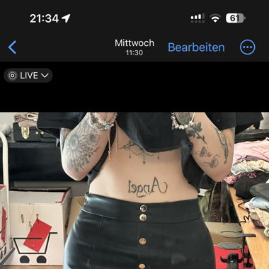 Rock mit Knöpfe