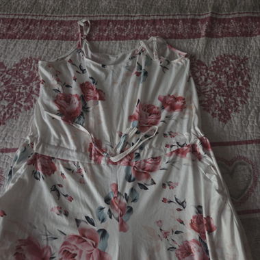 Combinaison fleurie blanche