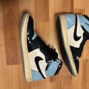 Air Jordan 1 UNC Patent (Blue Chill)