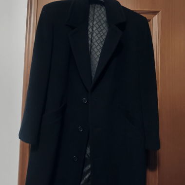 Manteau long noir Division Vogue