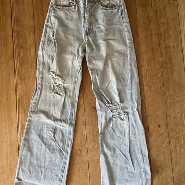 Jeans détruits bleu clair