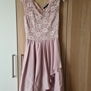 Robe en dentelle rose de SWING