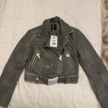 Bershka Jacke Grösse S, nie getragen