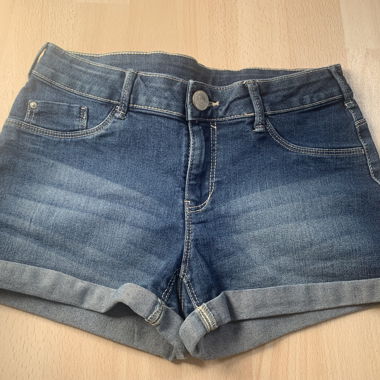 Kurze Hosen