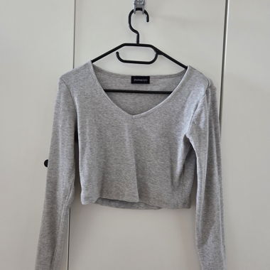 Grey Cropped Top with Long Sleeves