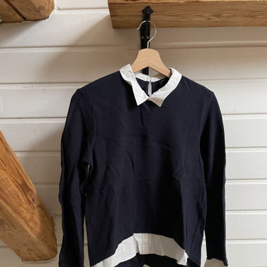 navy Pullover