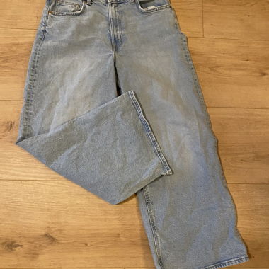 Jeans bleu clair mi-mollet