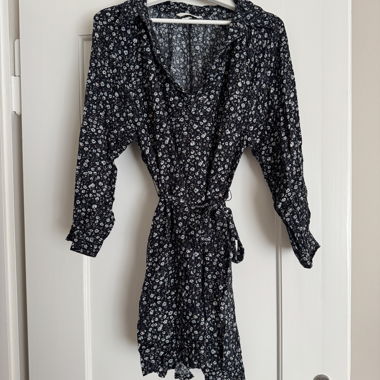 H&M black floral dress, size S